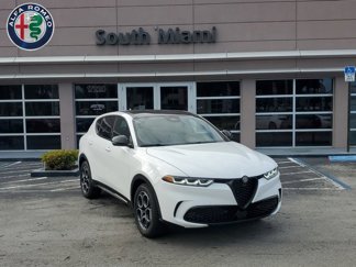 New 2025 Alfa Romeo Tonale w/ Premium Package image 1