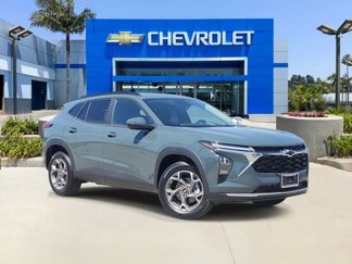 New 2025 Chevrolet Trax LT w/ Sunroof Package image 1