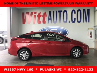 Used 2020 Toyota Prius LE image 1