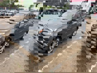 Used 2016 Toyota RAV4 Limited image 1