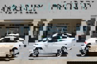 Used 2023 Chevrolet Malibu LT image 1
