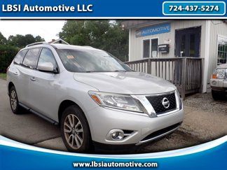 Used 2016 Nissan Pathfinder SV image 1