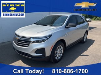 Used 2022 Chevrolet Equinox LS w/ LS Convenience Package image 1