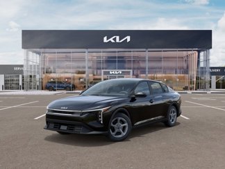 New 2025 Kia K4 LXS image 1