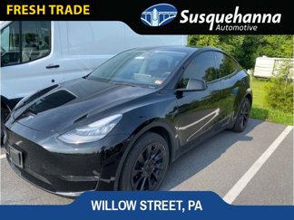 Used 2023 Tesla Model Y Long Range image 1