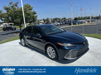 Used 2021 Toyota Camry LE image 1