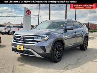 Used 2023 Volkswagen Atlas Cross Sport SE image 1