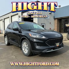 Used 2020 Ford Escape SE image 1