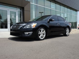 Used 2013 Nissan Altima 3.5 SL w/ Technology Pkg image 1