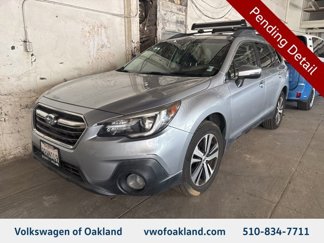 Used 2018 Subaru Outback 2.5i Limited image 1