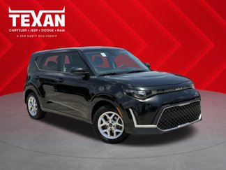 Used 2023 Kia Soul LX w/ LX Technology Package image 1