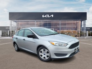 Used 2017 Ford Focus S image 1