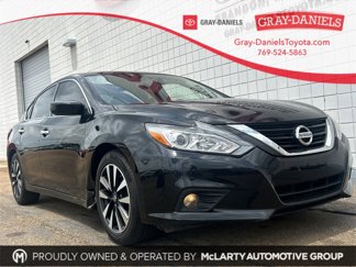 Used 2018 Nissan Altima 2.5 SV image 1