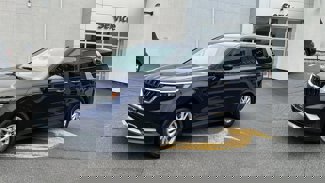 Used 2022 Kia Carnival LX image 1