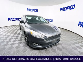 Used 2015 Ford Focus SE w/ SE Sport Package image 1
