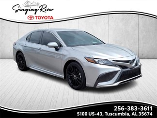 Used 2022 Toyota Camry XSE image 1