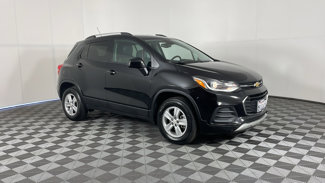 Used 2022 Chevrolet Trax LT w/ LT Convenience Package image 1