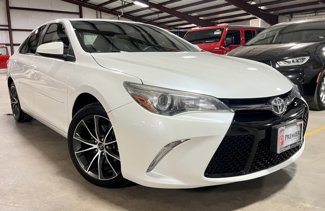 Used 2017 Toyota Camry XSE image 1