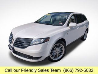 Used 2019 Lincoln MKT AWD image 1