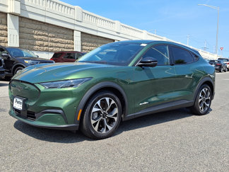 Certified 2024 Ford Mustang Mach-E Select image 1