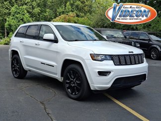Certified 2017 Jeep Grand Cherokee Altitude image 1
