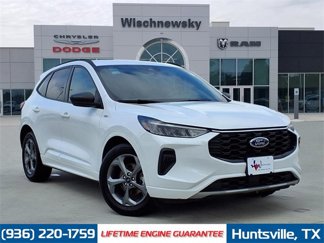 Used 2023 Ford Escape ST-Line image 1