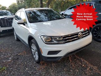 Used 2019 Volkswagen Tiguan S image 1