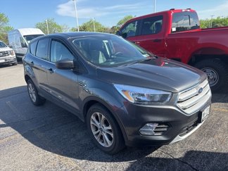 Used 2017 Ford Escape SE image 1