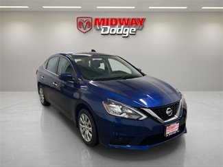 Used 2017 Nissan Sentra SV image 1
