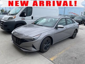 Used 2022 Hyundai Elantra SEL image 1