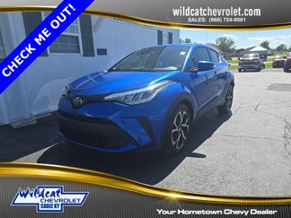 Used 2020 Toyota C-HR XLE image 1