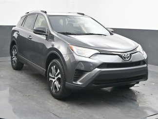 Used 2016 Toyota RAV4 LE image 1