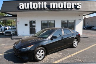 Used 2021 Hyundai Elantra SE image 1