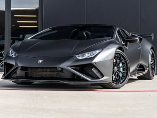 Used 2021 Lamborghini Huracan EVO image 1