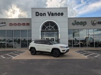 Used 2019 Jeep Compass Trailhawk w/ Cold Weather Group image 1