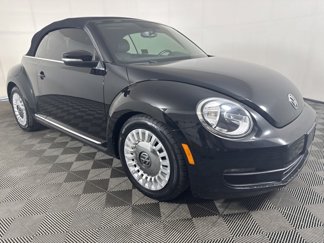 Used 2015 Volkswagen Beetle 1.8T image 1