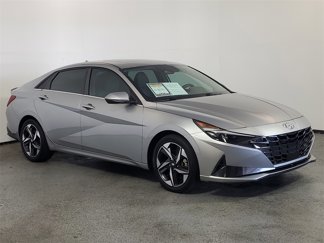 Used 2022 Hyundai Elantra SEL w/ Convenience + Premium Package image 1