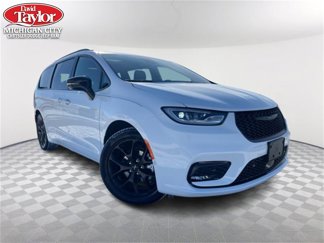 New 2024 Chrysler Pacifica Touring-L w/ S Appearance Package image 1