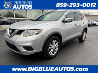 Used 2016 Nissan Rogue SV image 1