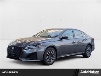 Used 2023 Nissan Altima 2.5 SV image 1
