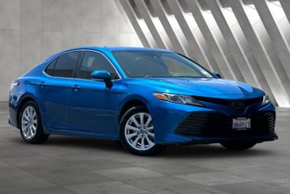Used 2020 Toyota Camry LE image 1