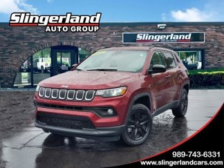 Used 2022 Jeep Compass Latitude image 1