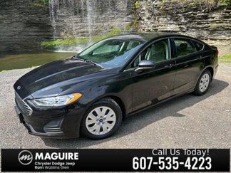 Used 2019 Ford Fusion S image 1