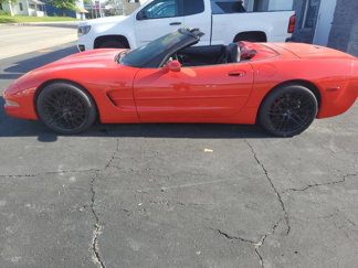 Used 1998 Chevrolet Corvette Convertible w/ Memory Pkg image 1