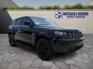 Used 2017 Jeep Grand Cherokee Altitude image 1
