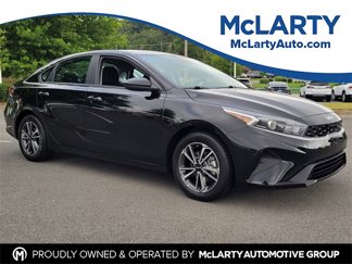 Used 2023 Kia Forte LXS image 1