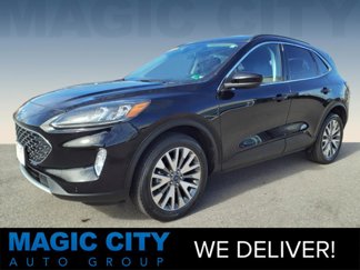 Used 2021 Ford Escape Titanium w/ Class II Trailer Tow Package image 1