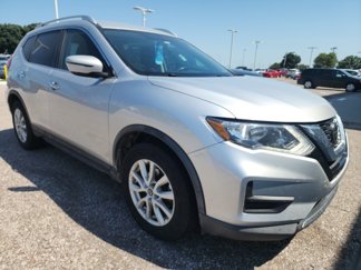 Used 2018 Nissan Rogue SV image 1