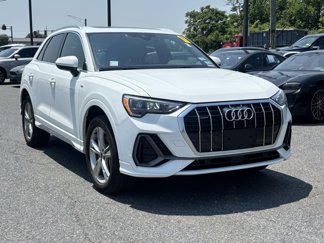 Used 2022 Audi Q3 2.0T Premium w/ Convenience Package image 1