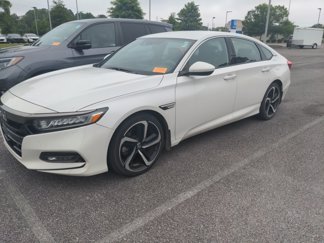 Used 2018 Honda Accord Sport image 1